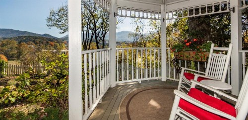 Oak Hill On Love Lane Bed and Breakfast Inn - image 5