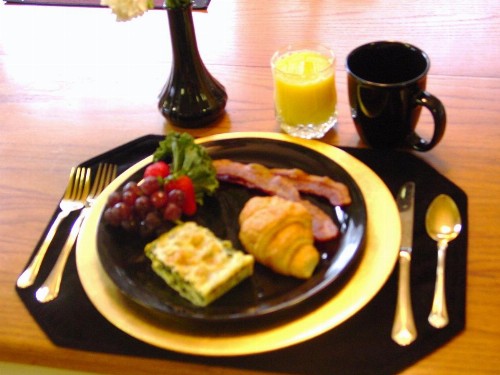 Brookside Mountain Mist Inn - image 8