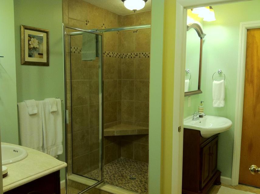 Brookside Mountain Mist Inn - image 5