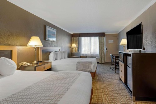 Best Western Smoky Mountain Inn - image 12