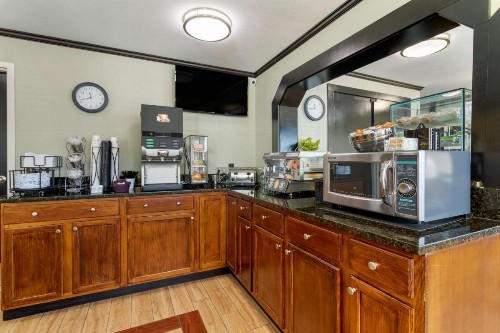 Best Western Smoky Mountain Inn - image 4