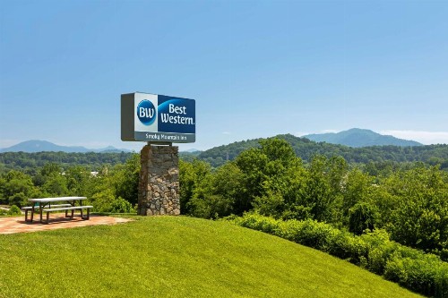 Best Western Smoky Mountain Inn - image 9