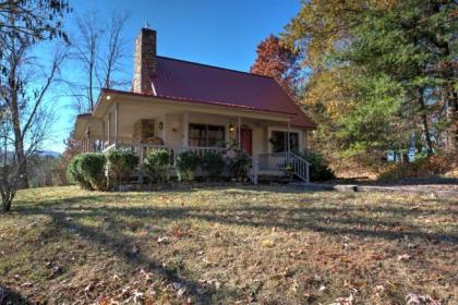Lilly's Mountain Getaway Home