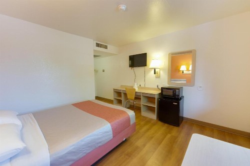 Motel 6 Weed - Mount Shasta - image 19