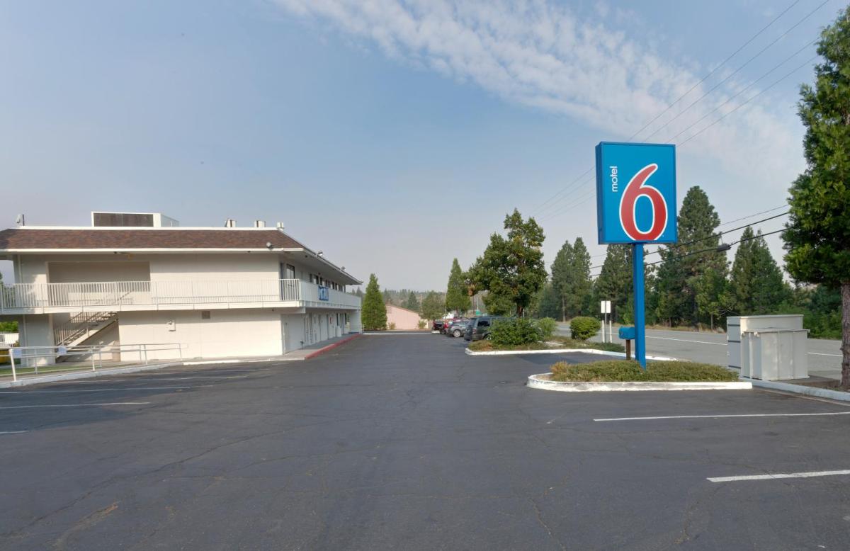 Motel 6 Weed - Mount Shasta - image 2