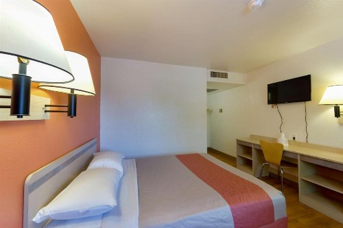 Motel 6 Weed - Mount Shasta - image 47
