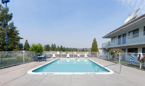 Motel 6 Weed - Mount Shasta - image 9