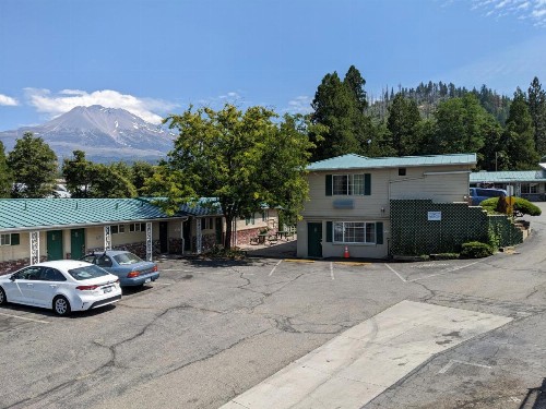 Hi-Lo Motel Cafe and RV Park - image 5