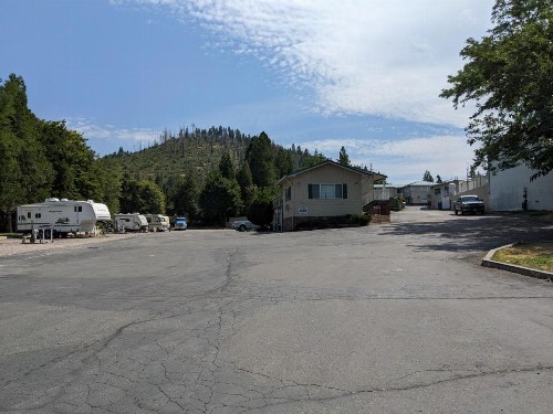 Hi-Lo Motel Cafe and RV Park - image 9