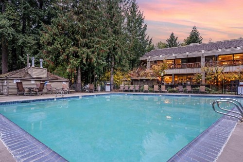 BW Premier Collection Mt Hood Oregon Resort - image 7