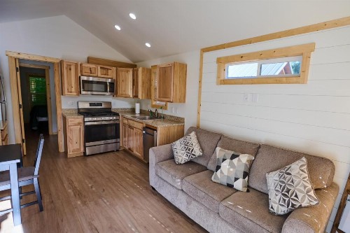 Mount Hood Village Deluxe Cabin 5 - image 26