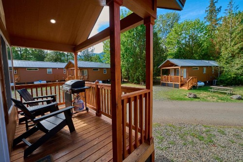 Mount Hood Village Deluxe Cabin 5 - image 41