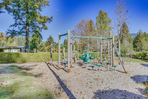 Fairway Estates Retreat - image 8