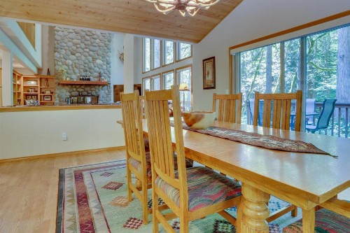 Salmon River Lodge - image 9