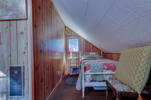 Papa Bear Cabin - image 12