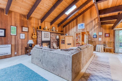 Mountain Meadow Lodge - image 6