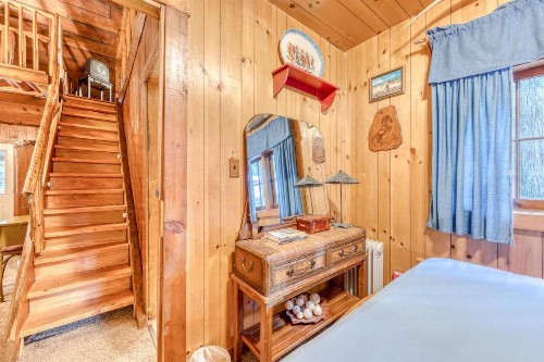 Old Smokey Cabin - image 10