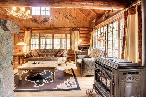 Zoe's Log Cabin - image 9