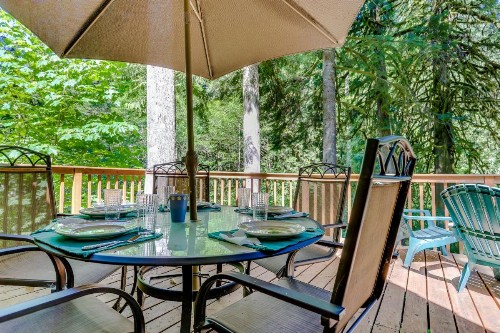 Clear Creek Cabin - image 3