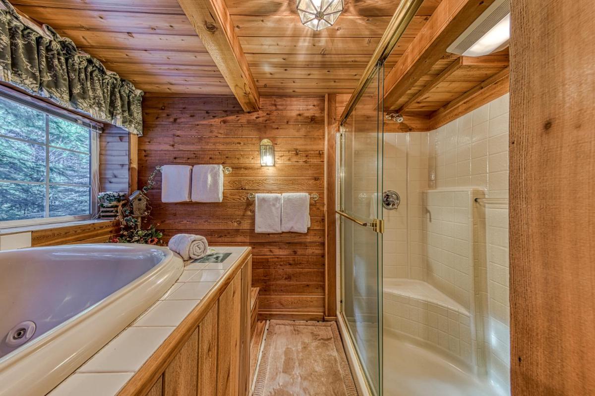 Clear Creek Cabin - image 7