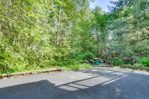 Barlow Creekside Lodge - image 12