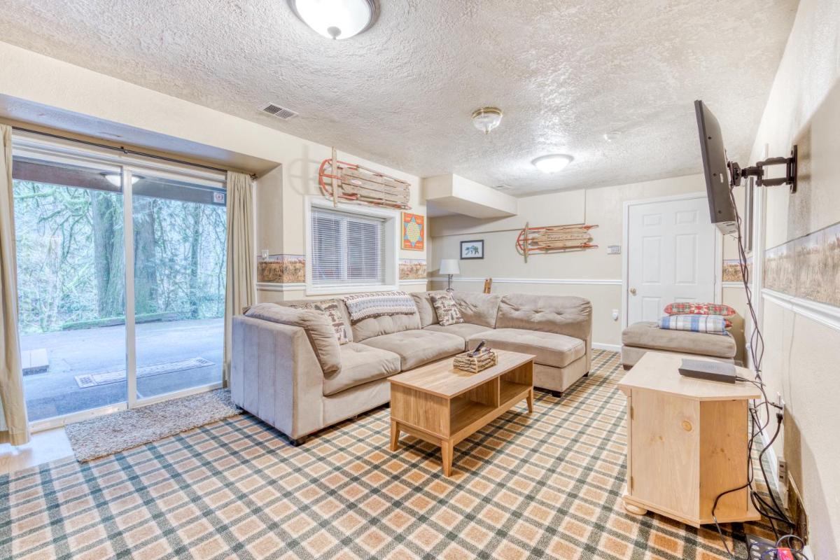 Barlow Creekside Lodge - image 6