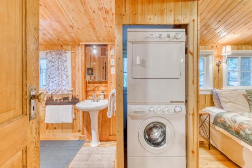 The Cedars Cabin - image 12