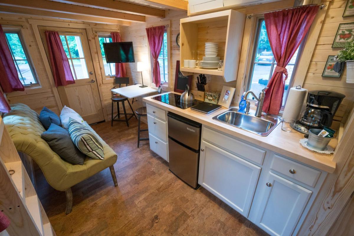 Mount Hood Village Scarlett Tiny House 3 - image 6