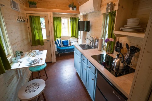 Mount Hood Village Zoe Tiny House 9 - image 2