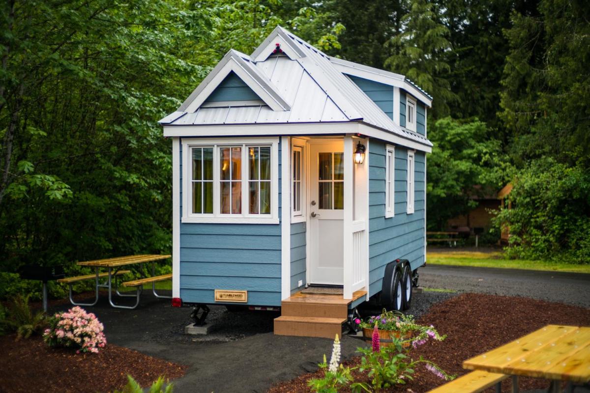 Mount Hood Village Zoe Tiny House 9 - image 3