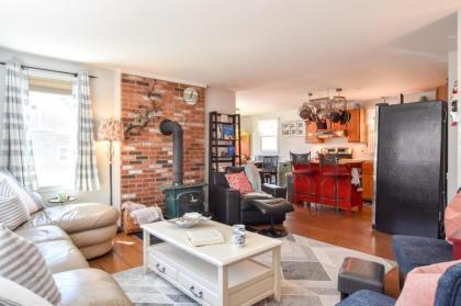 339 5 Min Drive to Lecount Hollow Beach Dog Friendly Washer and Dryer Private Yard with Patio and Fire Pit - image 3