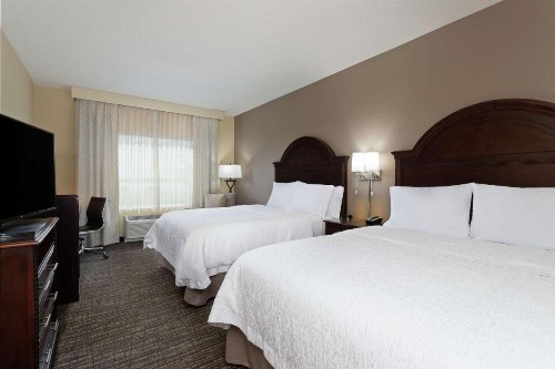 Hampton Inn & Suites Wellington - image 12