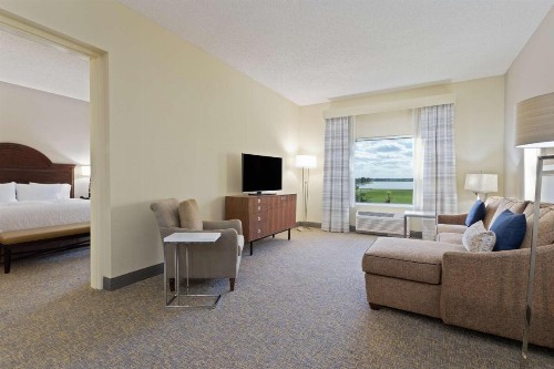 Hampton Inn & Suites Wellington - image 35