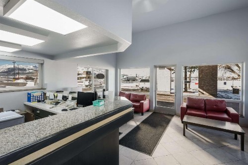Rest Inn Suites Motel - image 6