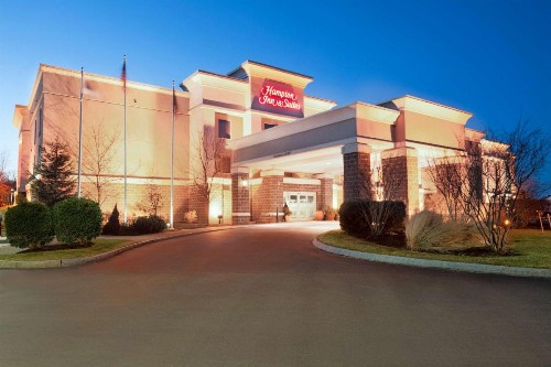 Hampton Inn & Suites Wells-Ogunquit - image 2