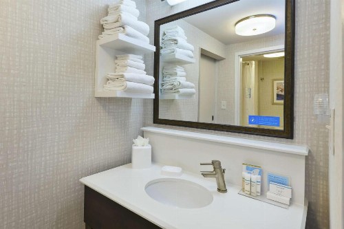 Hampton Inn & Suites Wells-Ogunquit - image 24