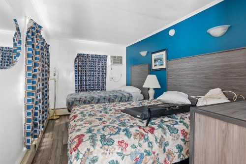 Ne'r Beach Motel - image 12