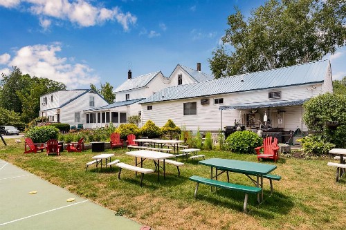 Ne'r Beach Motel - image 26