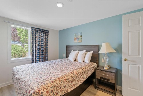 Ne'r Beach Motel - image 3