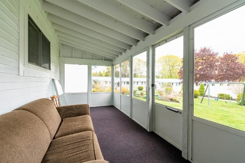 Ne'r Beach Motel - image 32