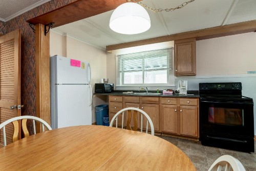 Ne'r Beach Motel - image 46