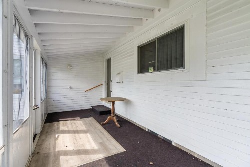 Ne'r Beach Motel - image 9