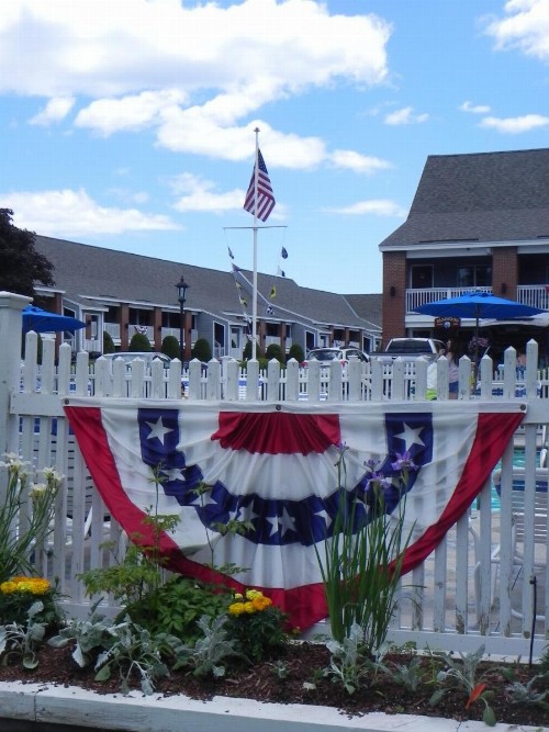 Elmwood Resort Hotel - image 15