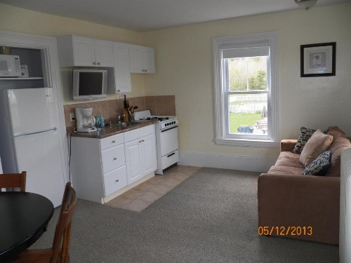 Coast Village Inn and Cottages - image 7