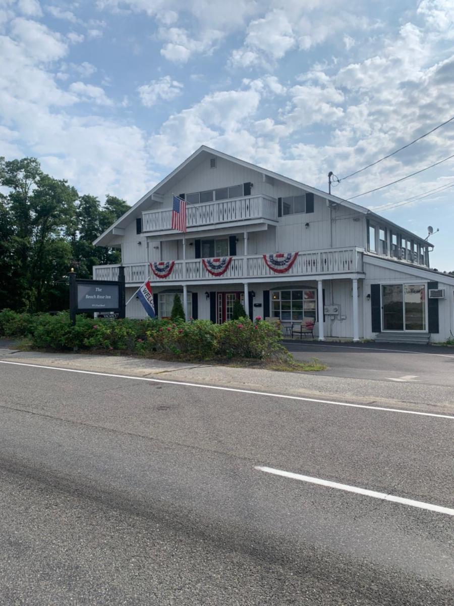The Beach Rose Inn - image 2