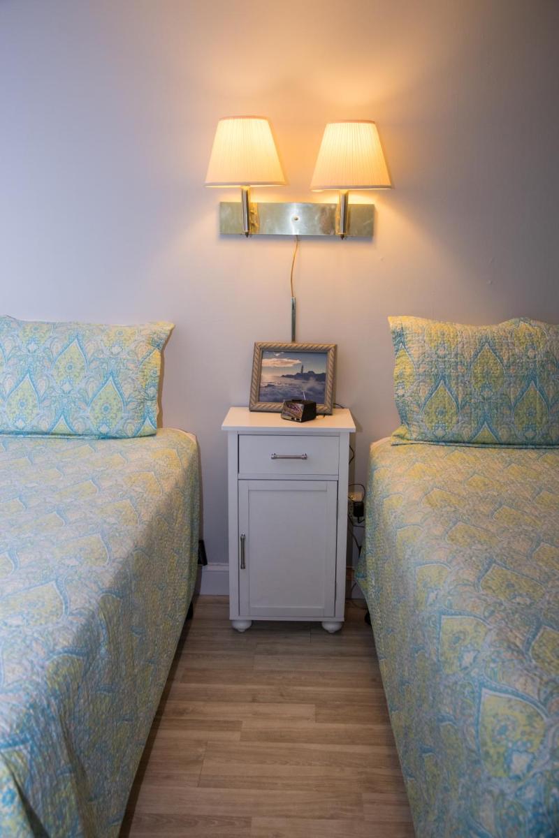 Seacoast Motel - image 6