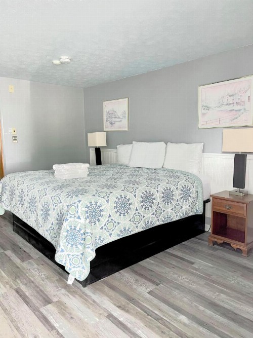 Seacoast Motel - image 8