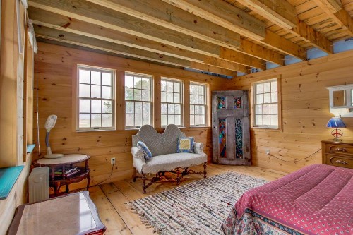 The Artist Shack - image 10