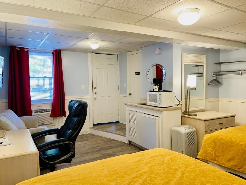 Wells Moody Motel - image 19