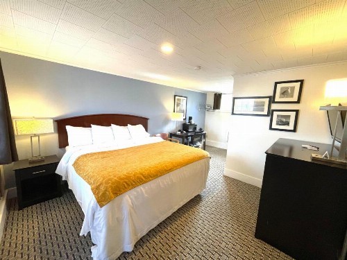 Wells Moody Motel - image 47